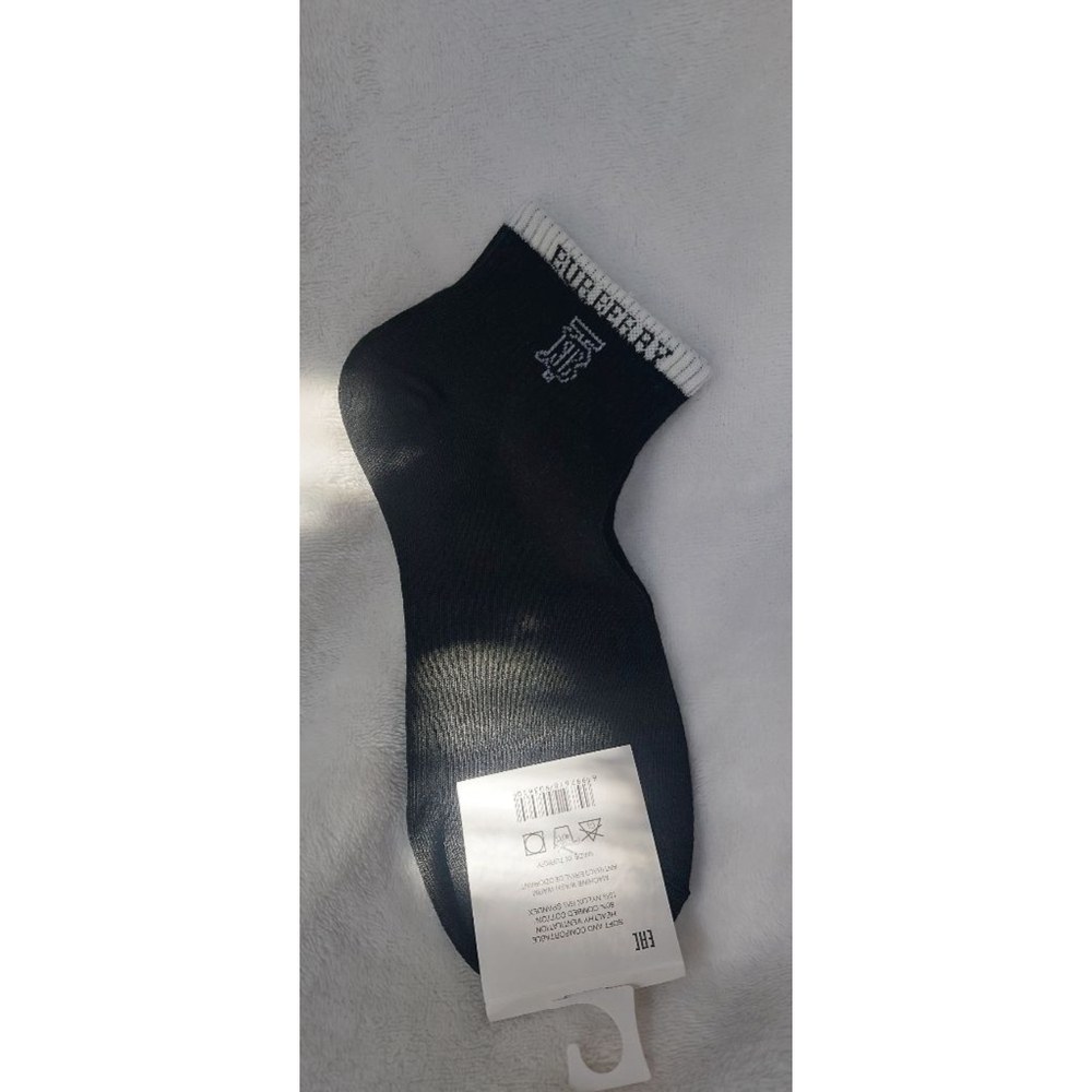 Women's size 7-9 Black & White Burberry Ankle Socks - Picture 3 of 3